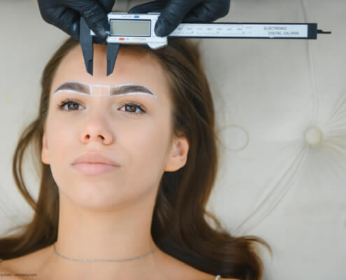 Ausbildung zur Kosmetiker:in als Quereinstieg oder berufliche Neuorientierung wagen?